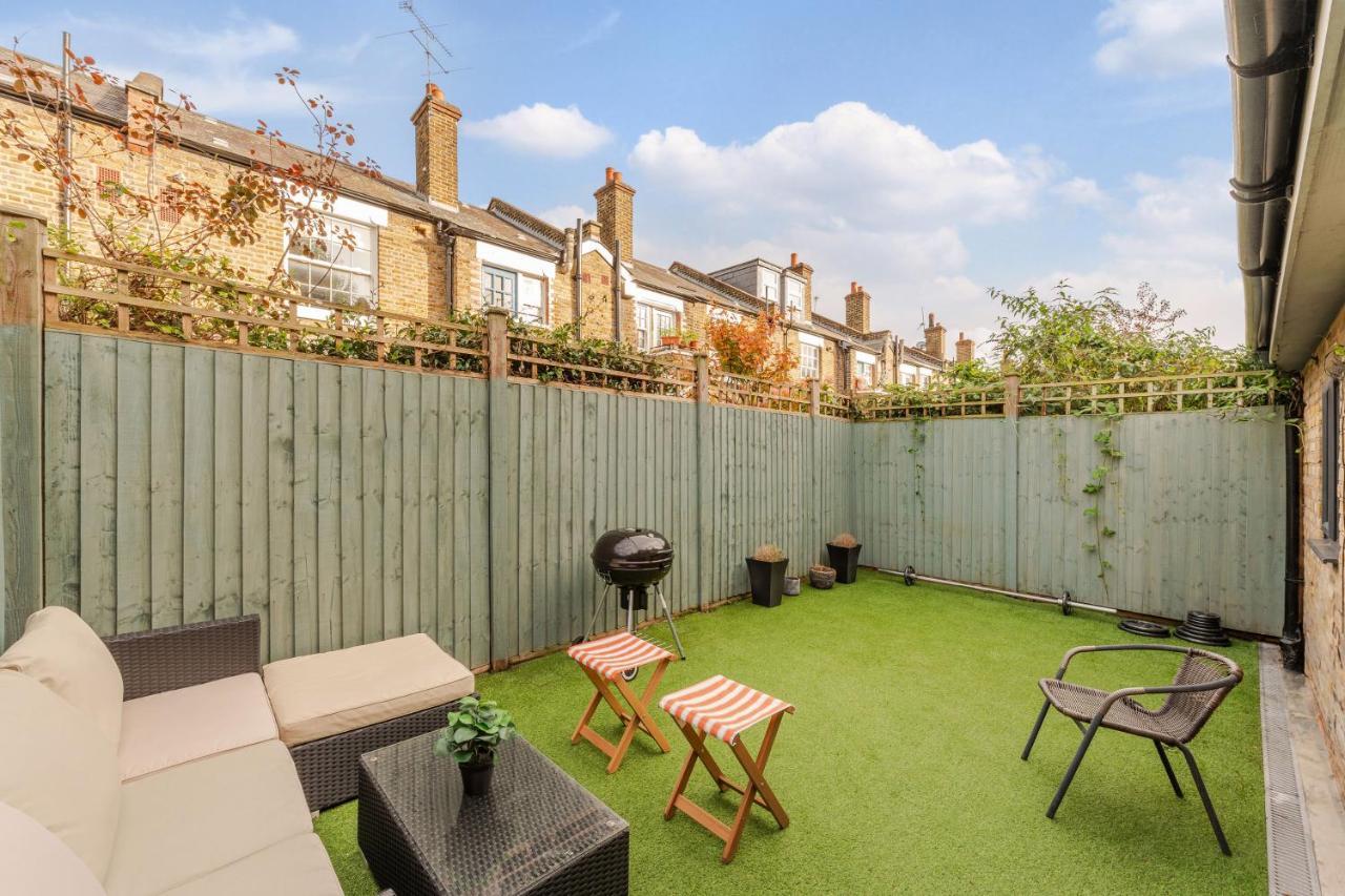 Three-Bedroom Bliss In London Town Экстерьер фото
