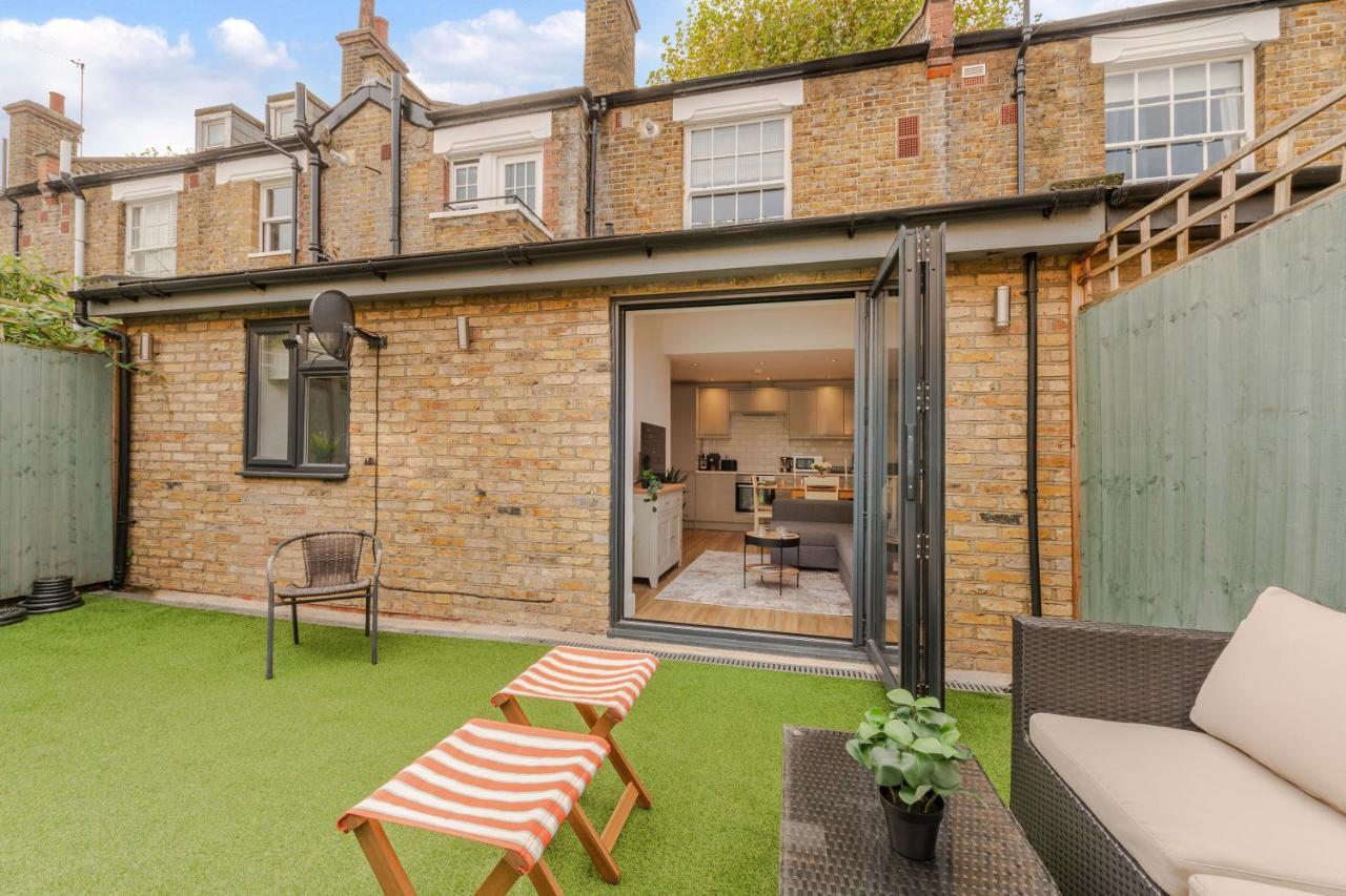 Three-Bedroom Bliss In London Town Экстерьер фото